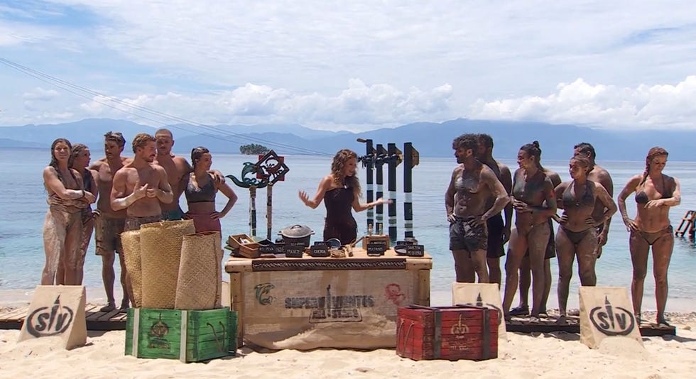 laura madrueno y los concursantes de supervivientes all stars 2025 tras la prueba del barro