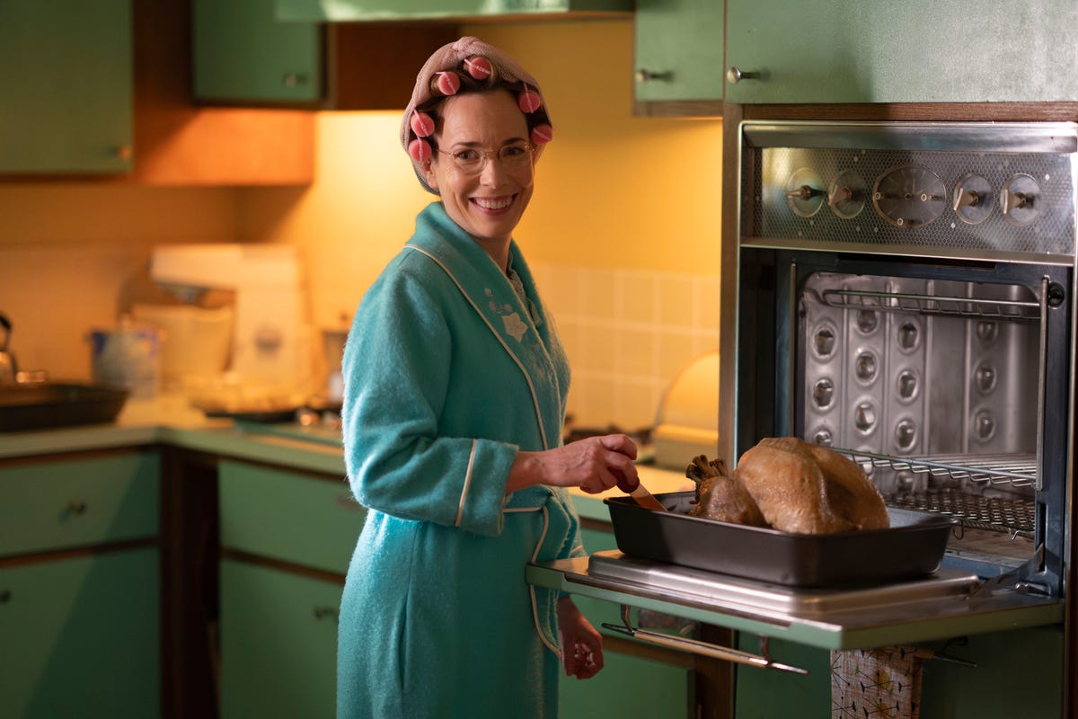 Call the Midwife star teases Christmas cliffhanger for 