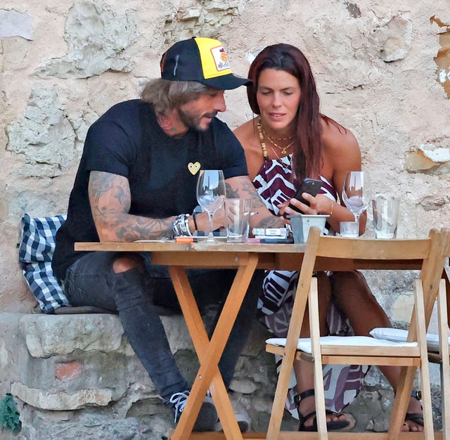 Las fotos del plan más romántico de Laura Matamoros y Antonio Revilla