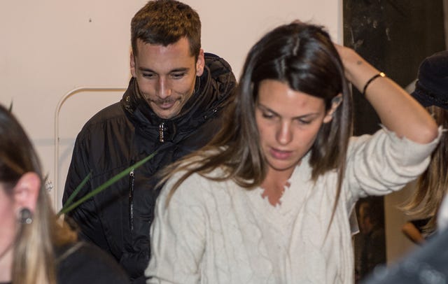 Benji Aparicio, Laura Matamoros, hija de Kiko Matamoros, Laura Matamoros y Benji Aparicio firman la custodia compartida de su hijo, Laura Matamoros y Benji llegan a un acuerdo sobre la custodia de su hijo, Laura Matamoros y Benji Aparicio firman la custodia de su hijo, Laura y Benji firman la custodia compartida