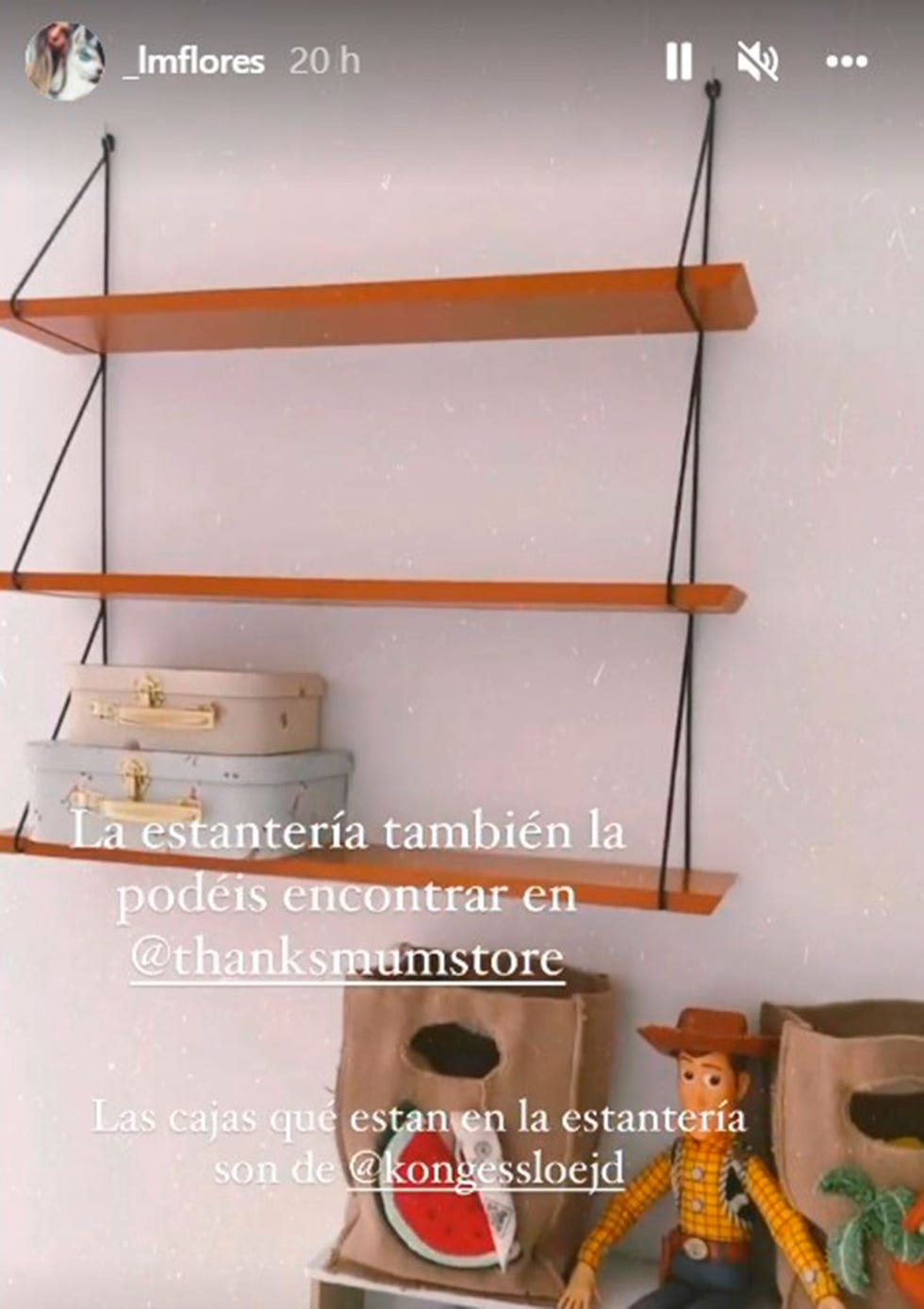 laura matamoros enseña la habitación de su bebé