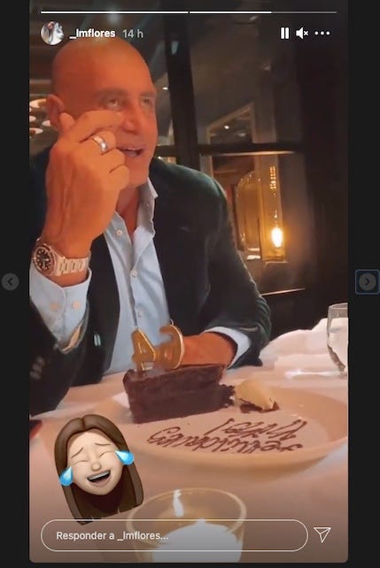 Plate, Dessert, Cuisine, Baked goods, Cake, Sweetness, Bracelet, Thumb, Tie, Chocolate, 