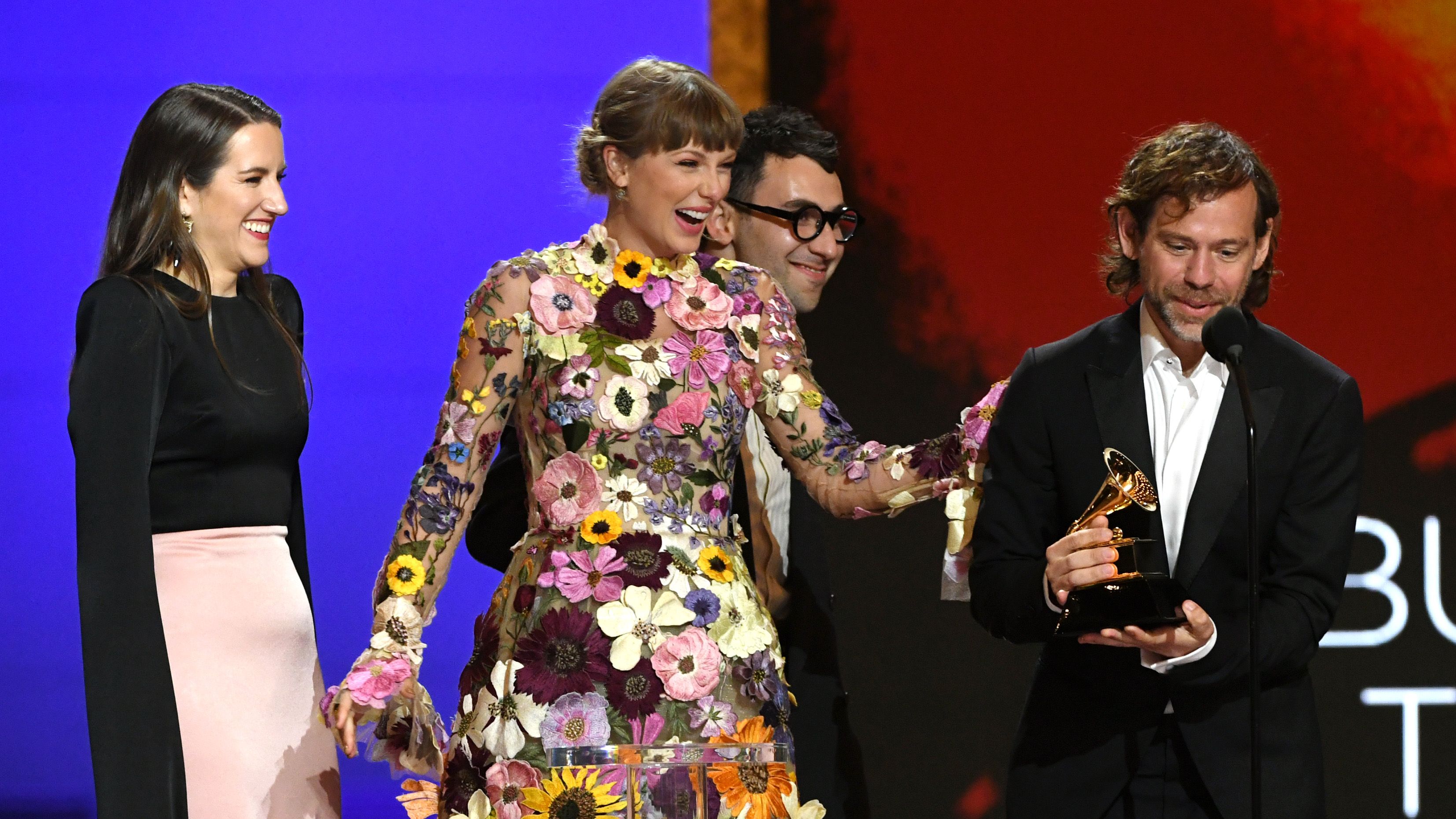 https://hips.hearstapps.com/hmg-prod/images/laura-sisk-taylor-swift-jack-antonoff-and-aaron-dessner-news-photo-1615778394.?crop=1xw:0.84375xh;center,top