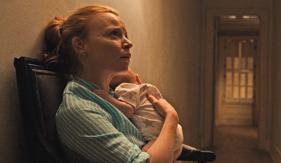 Lauren Ambrose Embraces the Challenges of Motherhood and Horror in ...