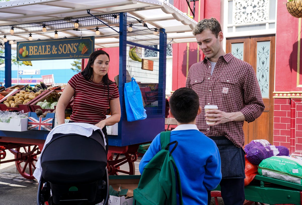 EastEnders Soap Scoop! Harry under pressure