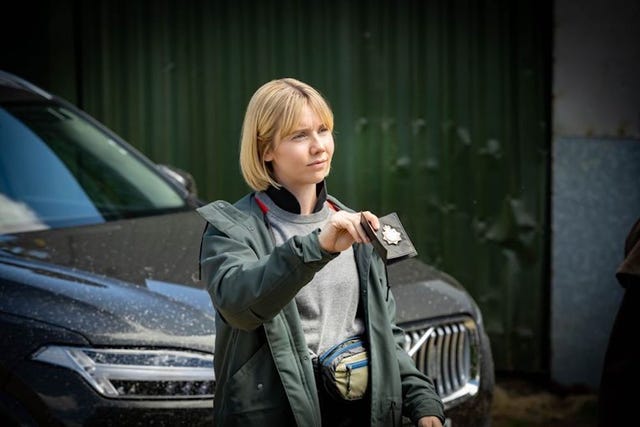 lauren lyle, karen pirie
