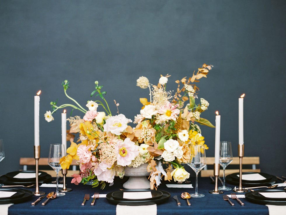 Floristry, Flower Arranging, Floral design, Flower, Centrepiece, Ikebana, Plant, Yellow, Art, Bouquet, Floristry, Flower Arranging, Floral design, Flower, Centrepiece, Ikebana, Plant, Yellow, Art, Bouquet,