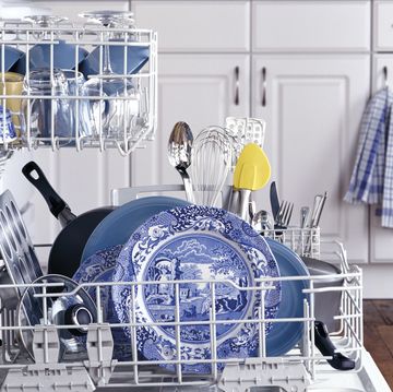 Utiliza bien el lavavajillas para ahorrar en tu factura y no desperdiciar el agua.