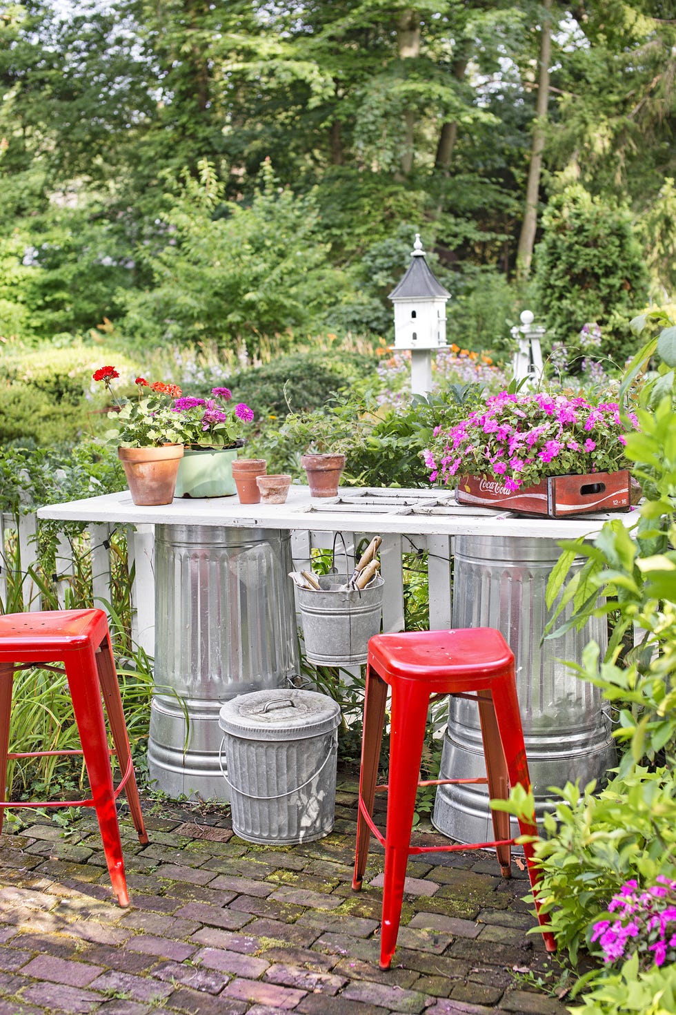 diy backyard garden potting station