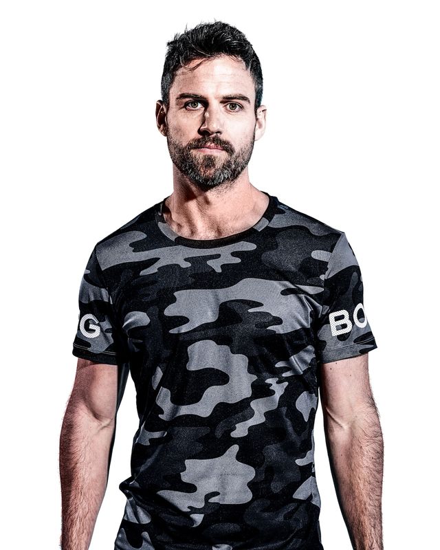 T-shirt, Clothing, Sleeve, Camouflage, Military camouflage, Neck, Jersey, Top, Sportswear, Pattern, 