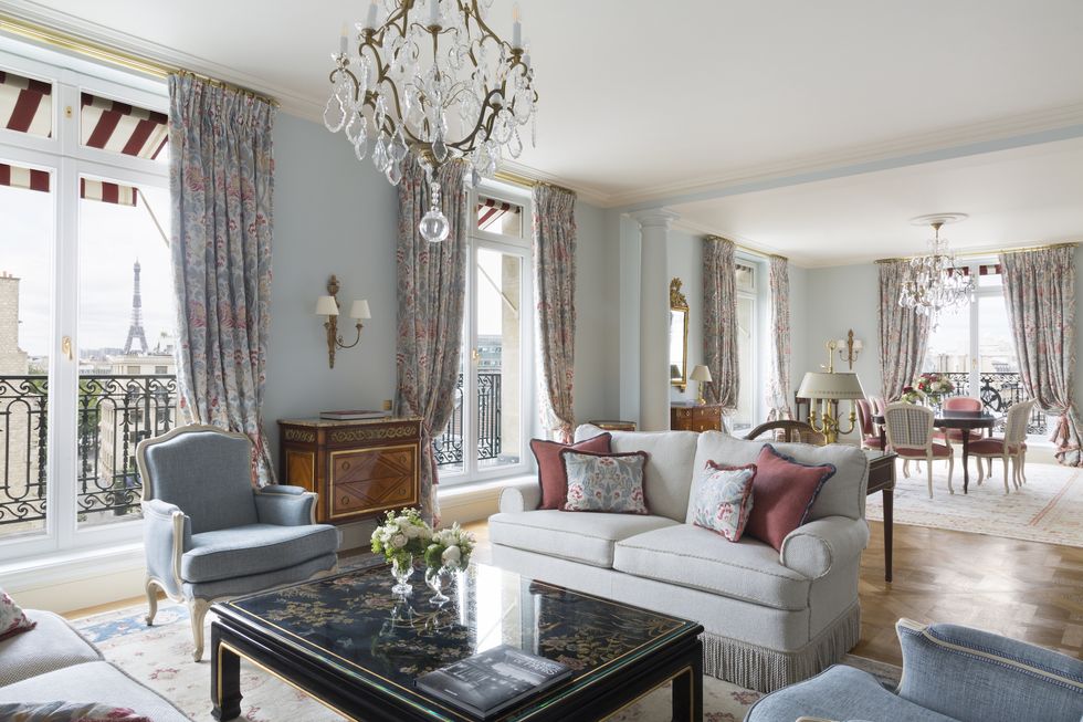 living room area in the paris suite at le bristol