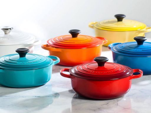 sammenbrud disk skuffet How To Clean Le Creuset Cookware - The Best Way To Clean Le Creuset Cookware