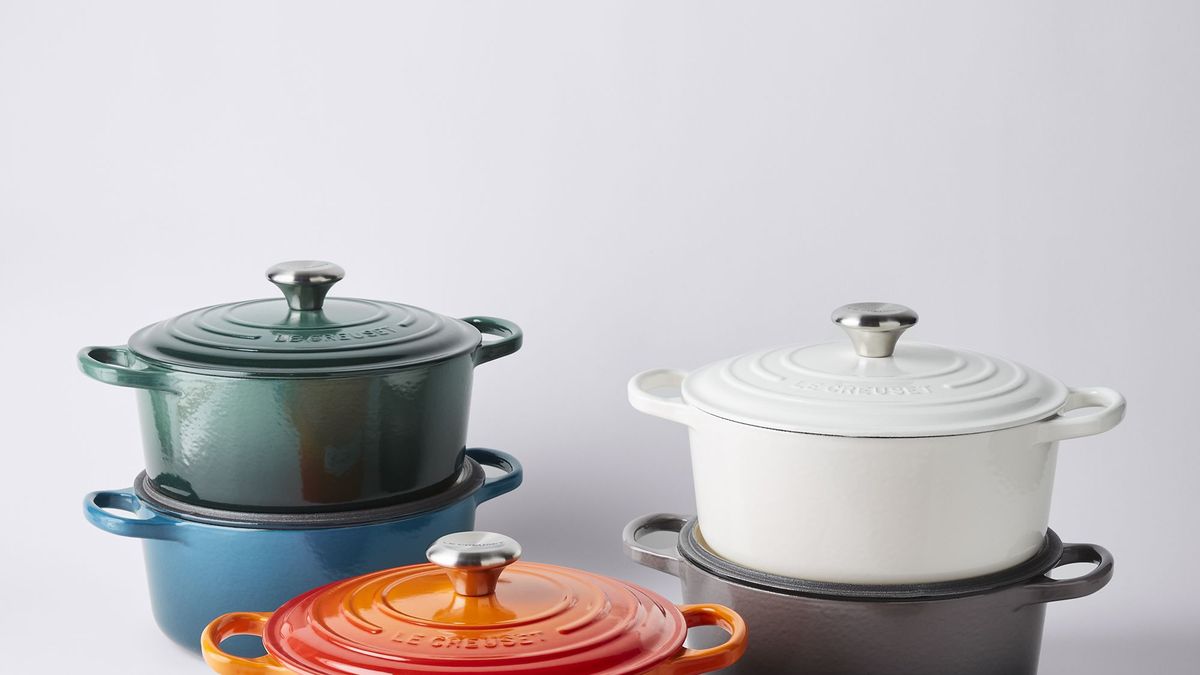 The Sale Price On This Giant Le Creuset Dutch Oven Is Unreal