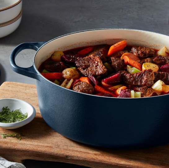 https://hips.hearstapps.com/hmg-prod/images/le-creuset-factory-to-table-sale-2023-2-64cad276bcb4c.png?crop=0.502xw:1.00xh;0.259xw,0&resize=640:*