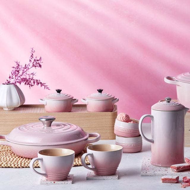 https://hips.hearstapps.com/hmg-prod/images/le-creuset-new-colourway-1677148669.jpg?crop=0.668xw:1.00xh;0.0442xw,0&resize=640:*