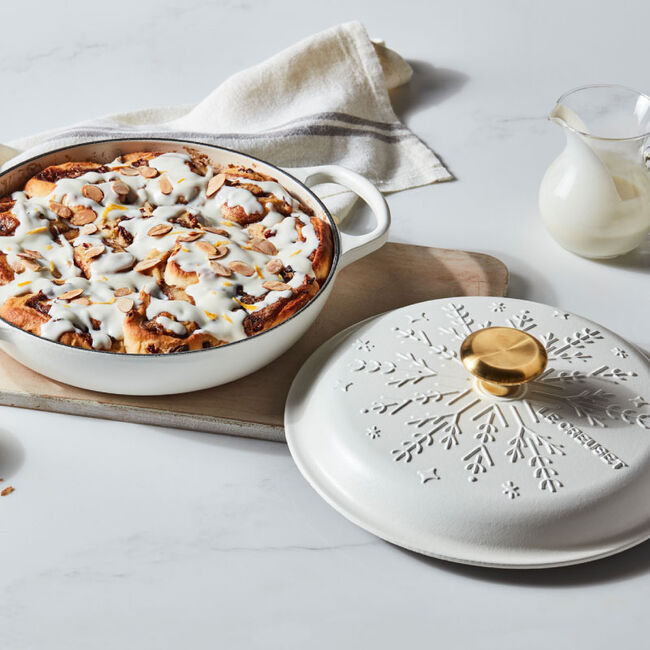 Le Creuset Noël Collection: Shop Le Creuset's Holiday 2022 Sale
