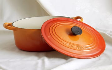 le creuset products for christmas gift guide central oval french oven 01 december 2003