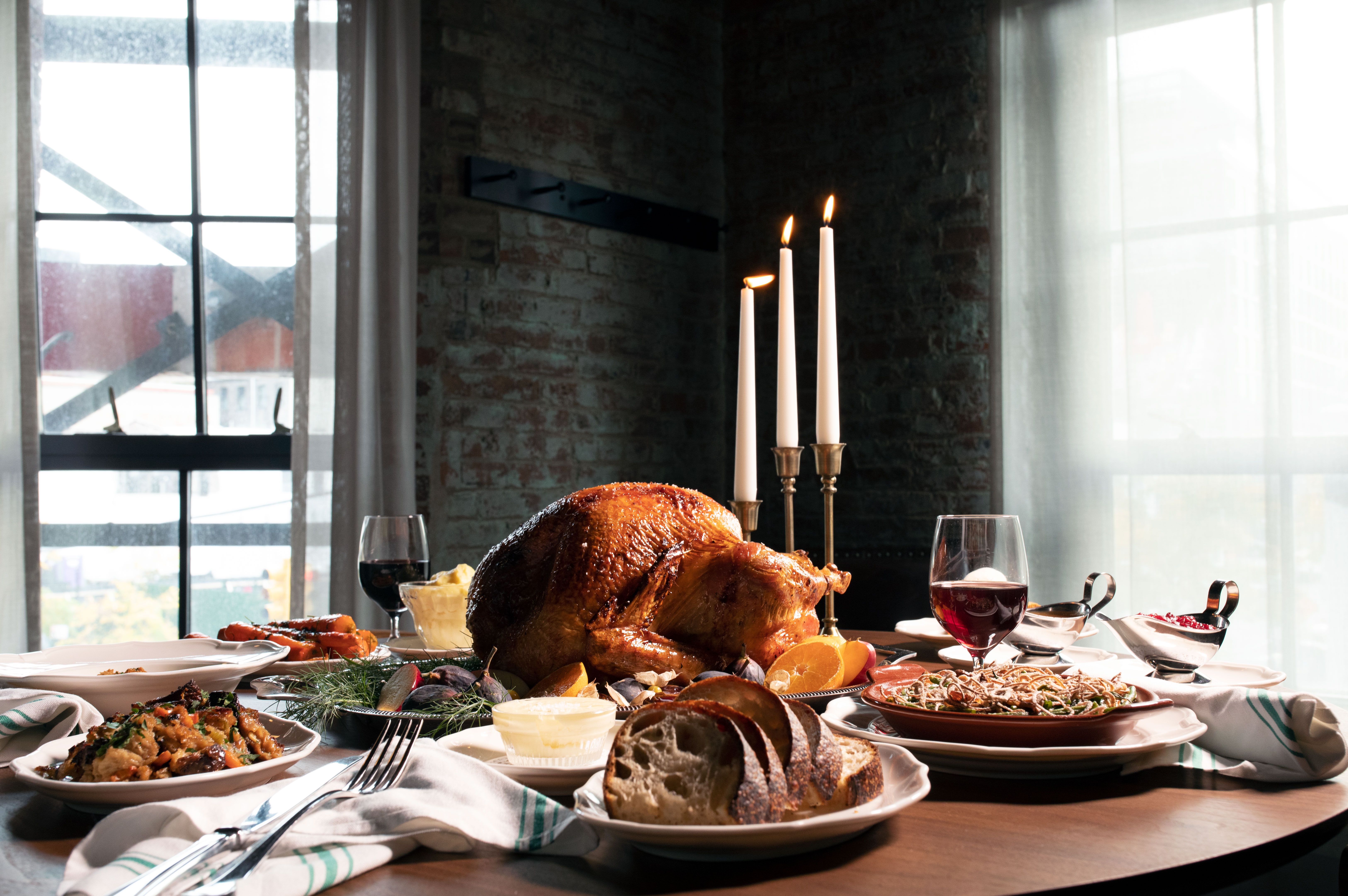 18 NYC Restaurants Open On Thanksgiving 2022 - Where to Eat on Thanksgiving  Day
