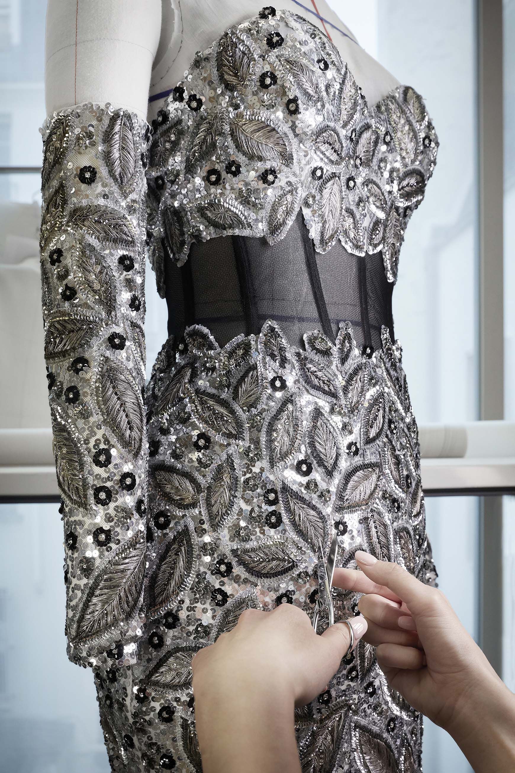 Léa Seydoux wears Louis Vuitton to the 2022 BAFTAs