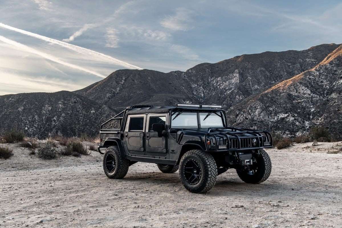 12 Cool Things About the Mil-Spec Hummer H1