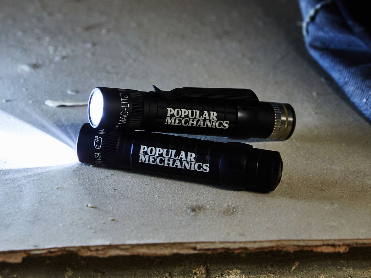 Maglite MAG-TAC LED Rechargeable Review - LED-Resource