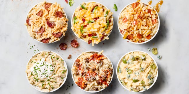 six bowls of mac and cheese