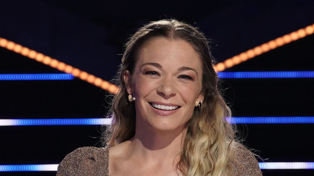 preview for Leann Rimes Shares Her Morning, Noon & Night Routines
