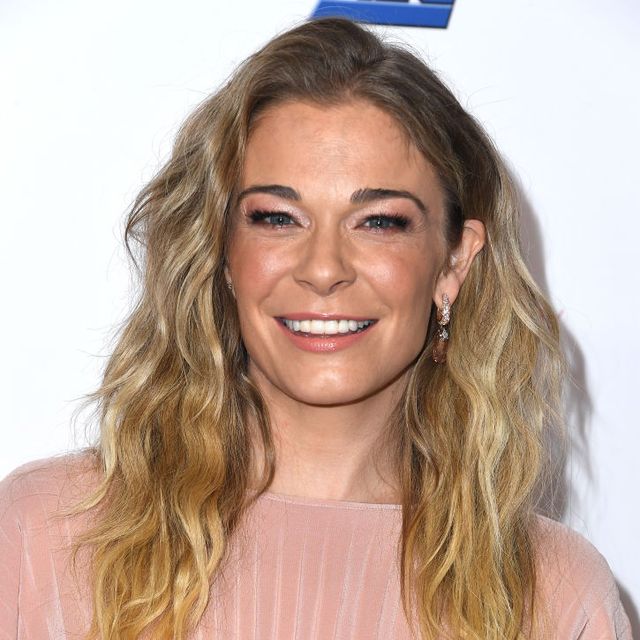 Leann Rimes Naked Porn - LeAnn Rimes Opens Up About Her Psoriasis Amid the COVID-19 Pandemic