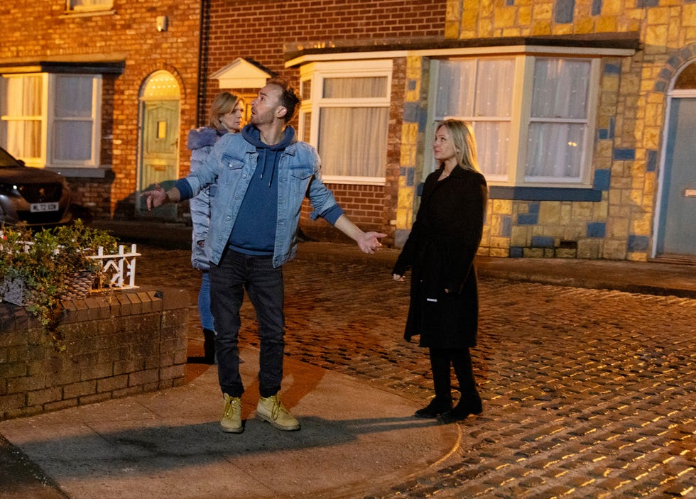 leanne battersby, david platt, sarah barlow, coronation street