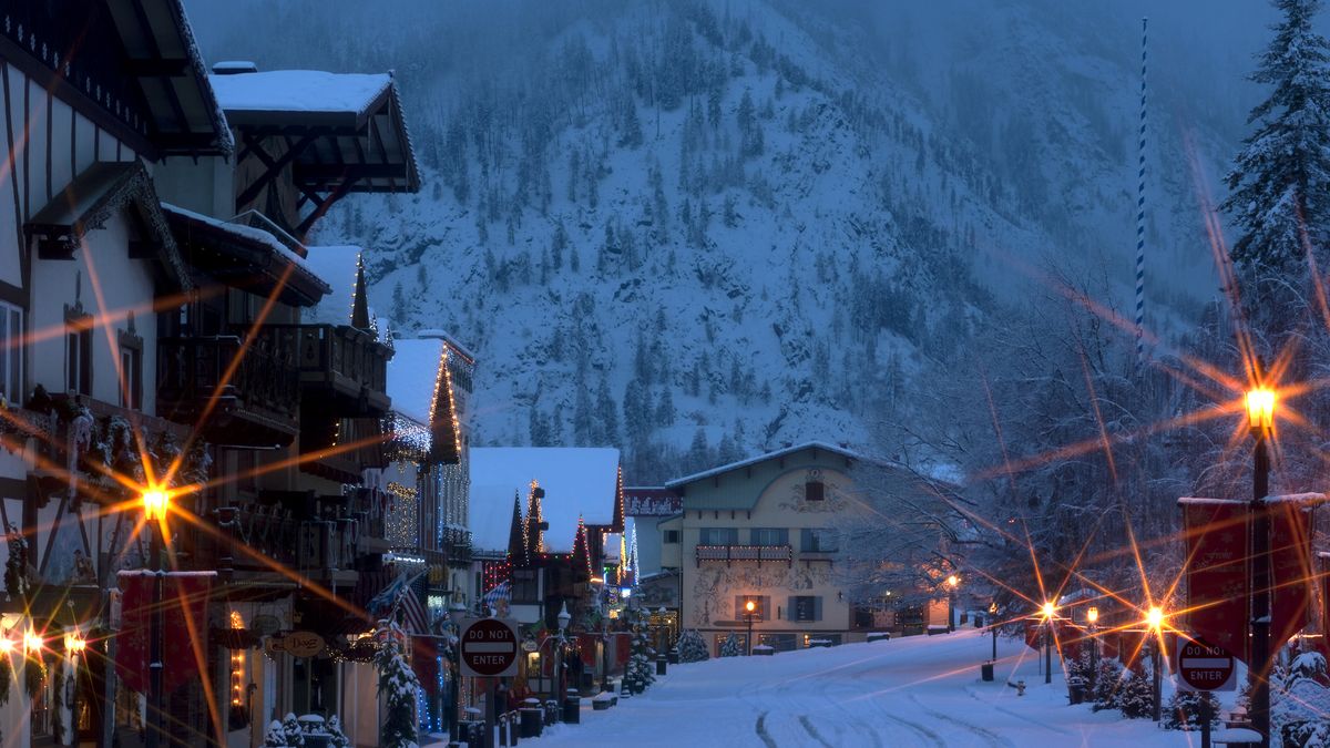 preview for The Best Christmas Towns in the USA