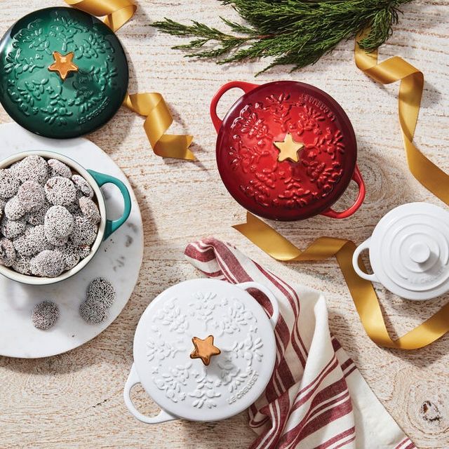 Le Creuset's Noël Collection is pretty perfect and is 20% off