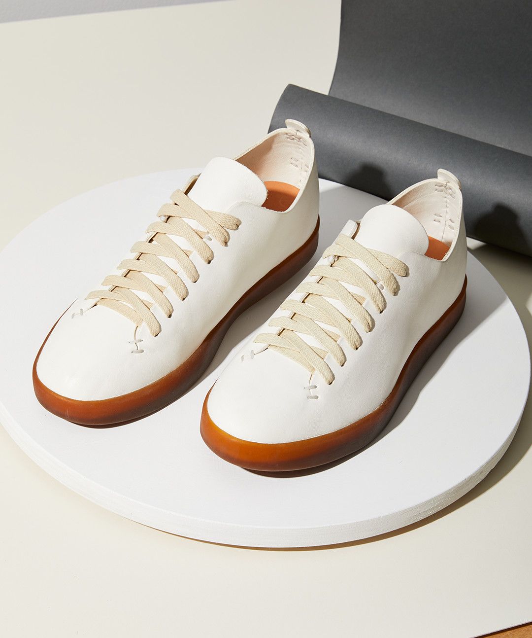 Rubin Bliver til prosa The Sneakers That Are Built to Last Just as Long as Your Dress Shoes