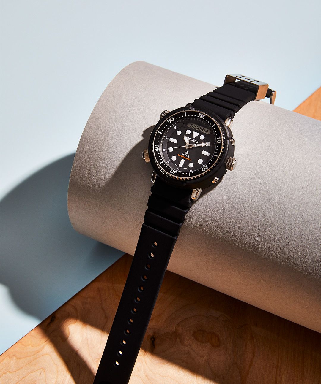 The Smart Stylish Diver That ll Withstand Anything