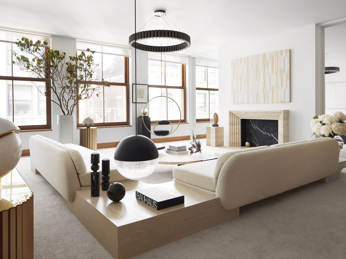 British designer Lee Broom and his New York apartment