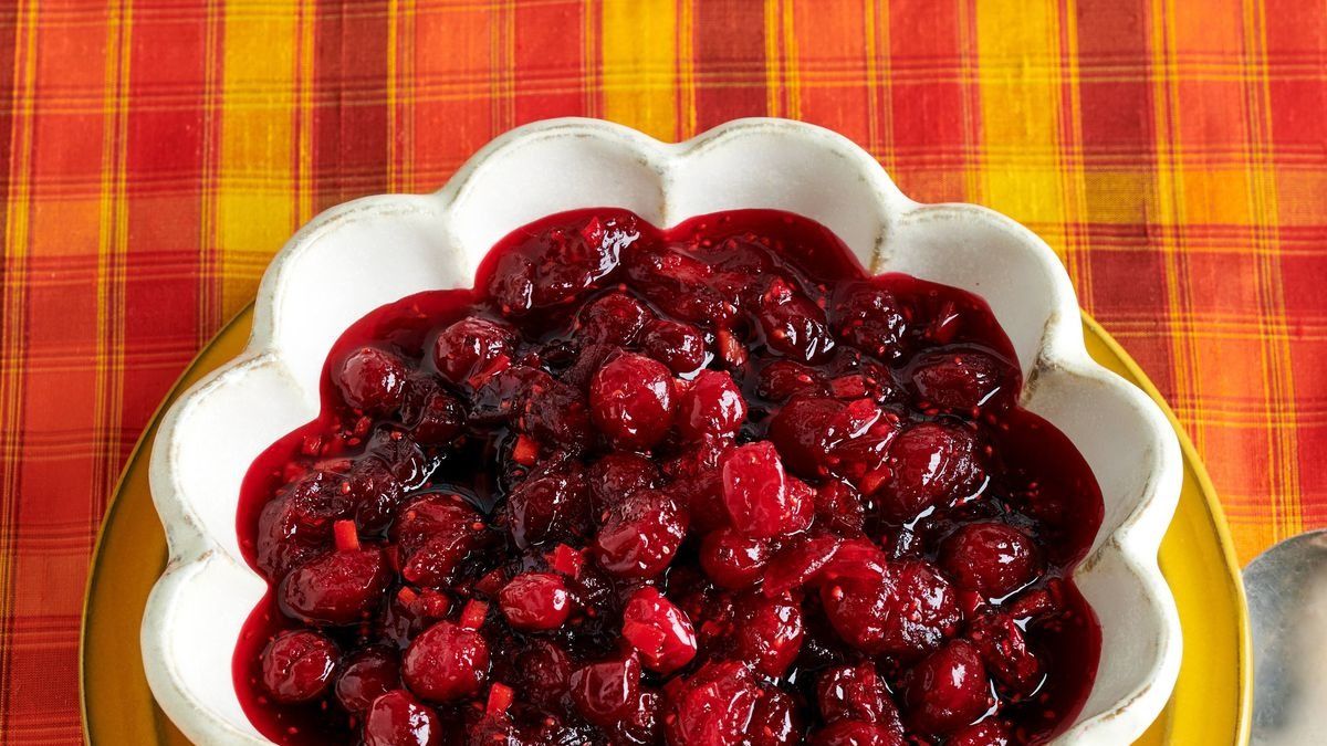 preview for Homemade Cranberry Sauce