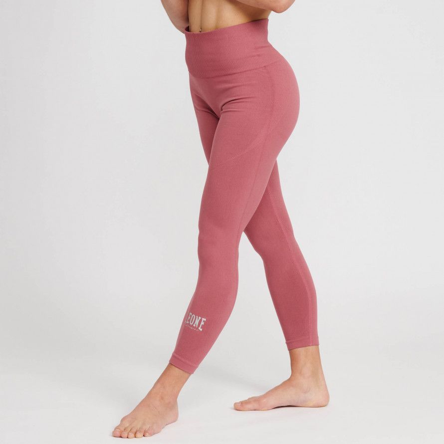 moda estate 2023 i leggings yoga più belli da comprare online, cioè quelli sportivi e traspiranti da avere secondo le tendenza donna