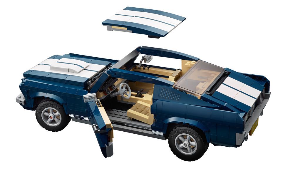 Land vehicle, Vehicle, Car, Truck bed part, Automotive exterior, Pickup truck, Coupe utility, Muscle car, Auto part, Family car, 