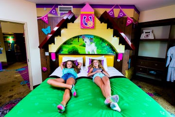 legoland hotel friends room