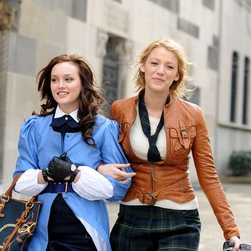 leighton meester and blake lively on the set of gossip girl