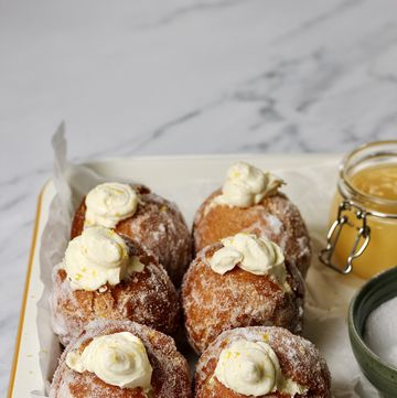 lemon cream doughnuts