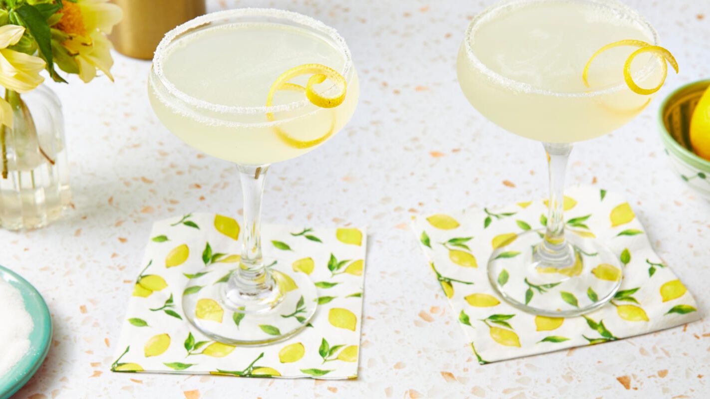 lemon drop martini kit, DIY cocktail kit, lemon drop martini, lemon theme,  yellow wedding, bridesmaid…