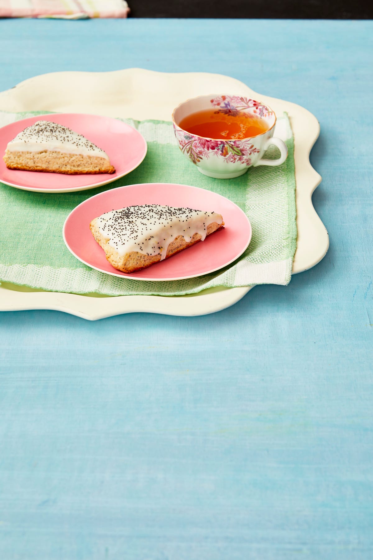 Best Lemon-Poppy Seed Scones - How to Make Lemon Poppy Seed Scones