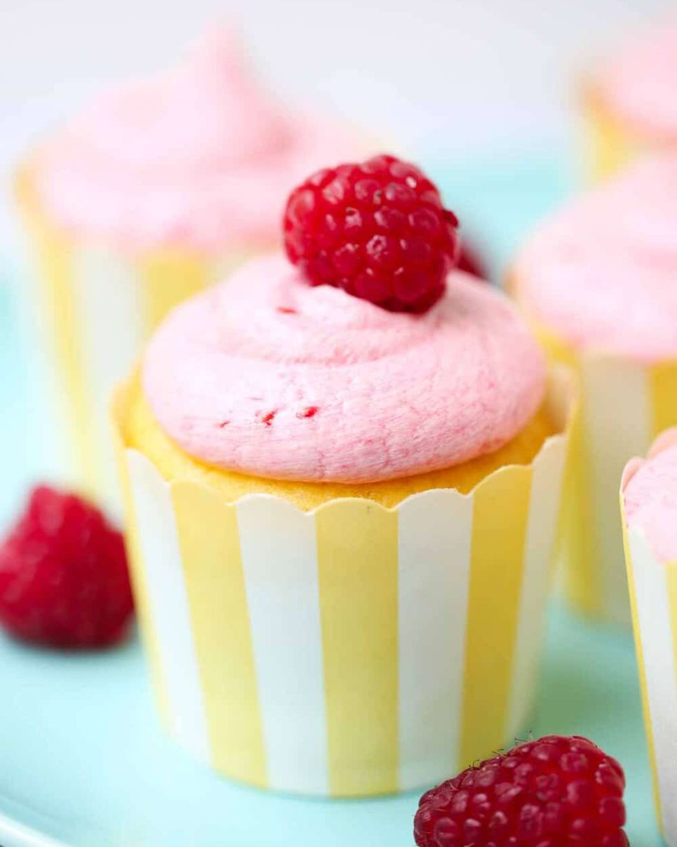 lemon raspberry cupcakes valentines day cupcakes