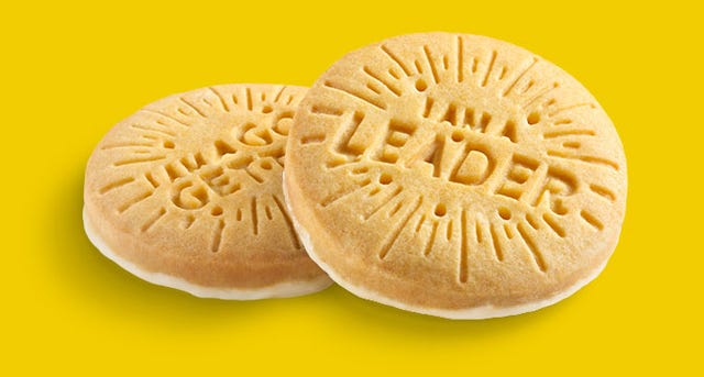 Food, Biscuit, Cuisine, Cookies and crackers, Snack, Baked goods, Dish, Higashi, Cookie, Finger food, 