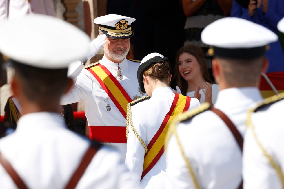 leonor fin formacion militar marin reencuentro rey felipe