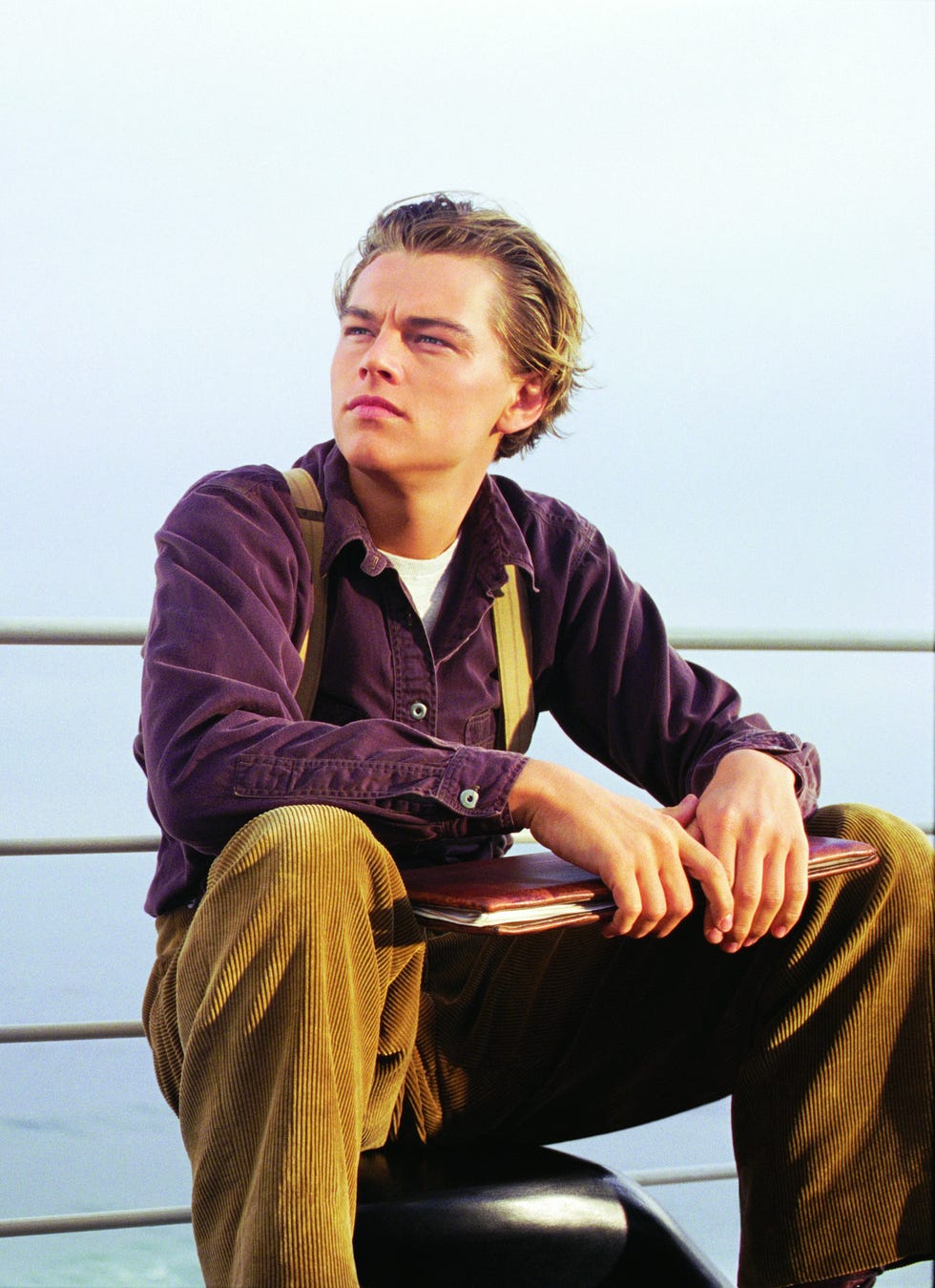Entertainment news Celebrity gossip Movie and TV show updates Latest celebrity news Trending entertainment stories leonardo dicaprio jack titanic barco