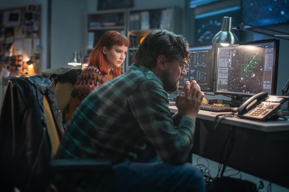 leonardo dicaprio and jennifer lawrence in don't look up