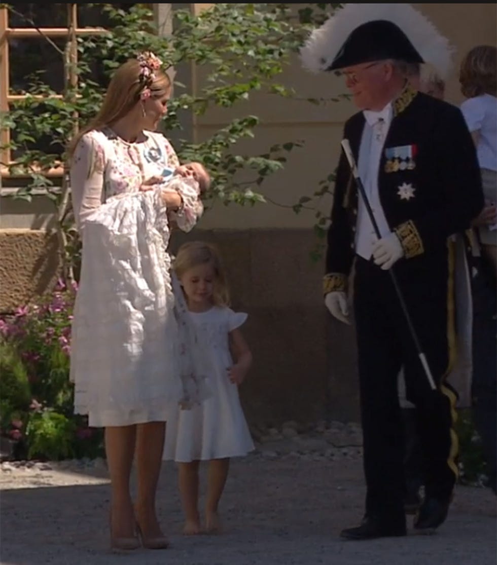 Leonor de Suecia en el bautizo de su hermana, Adriana de Suecia