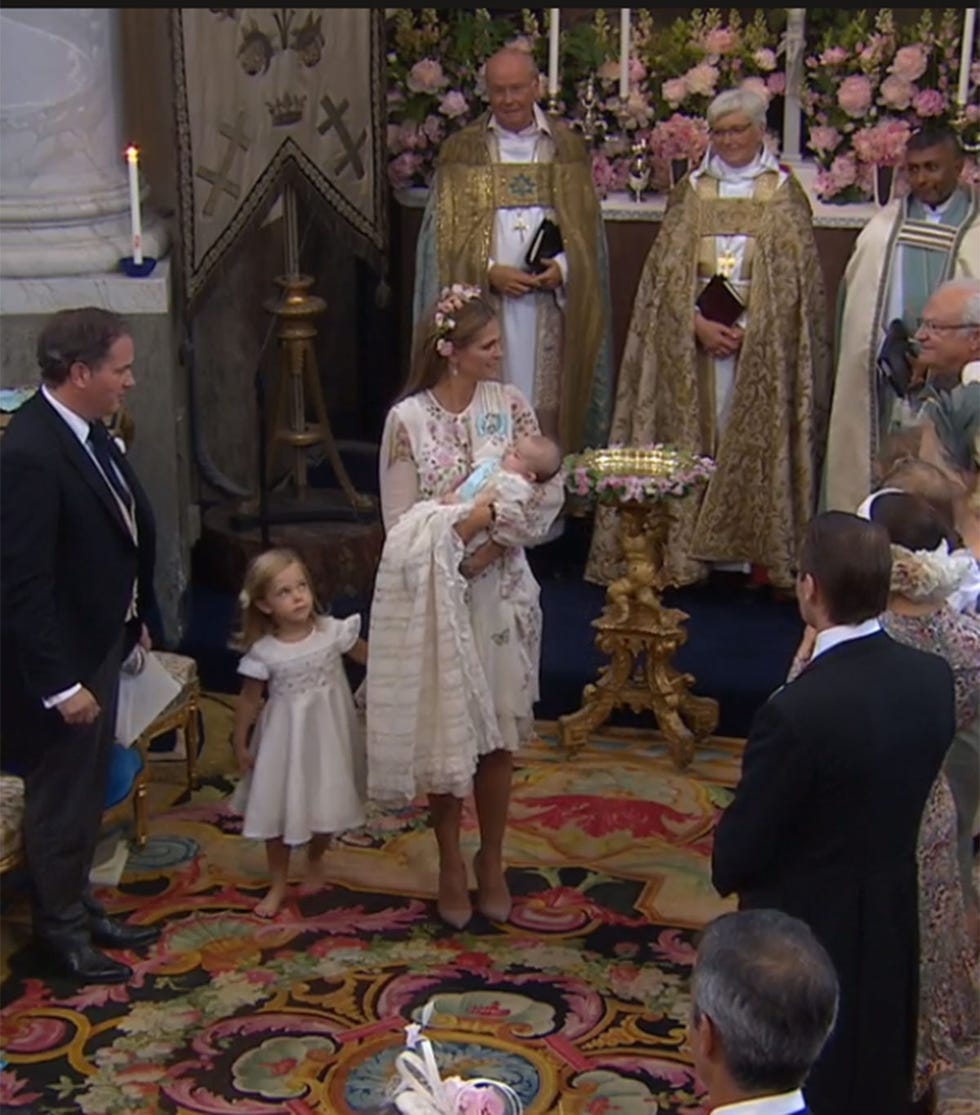 Leonor de Suecia en el bautizo de su hermana, Adriana de Suecia