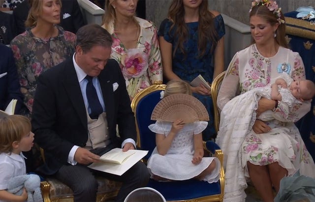 Leonor de Suecia en el bautizo de su hermana, Adriana de Suecia